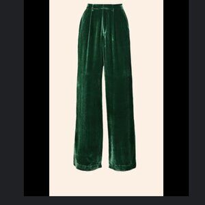 Reformation Wes spruce green velvet pant - holiday perfection! Size 8
